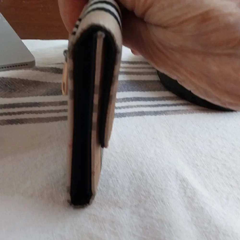 Plaid Wallet...  - Picture 5 of 6